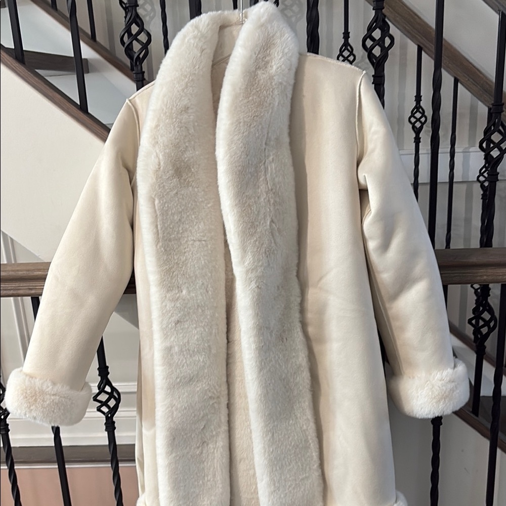 Ladies reversible coat from Venus